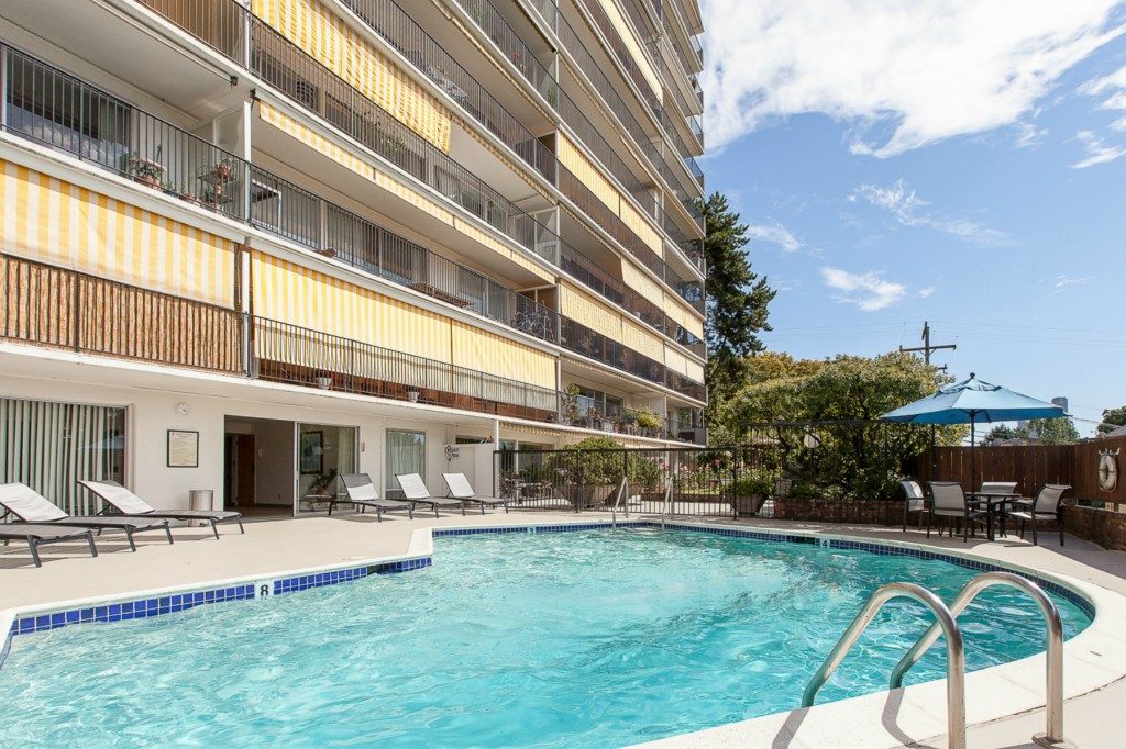 Lamplighter Pool
