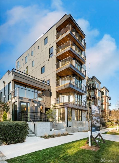 210 Comstock