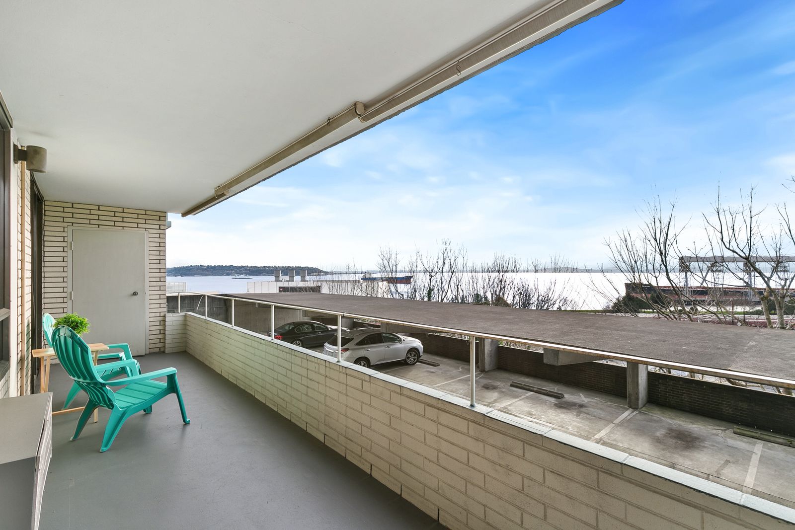 Midcentury modern condo with a view!
